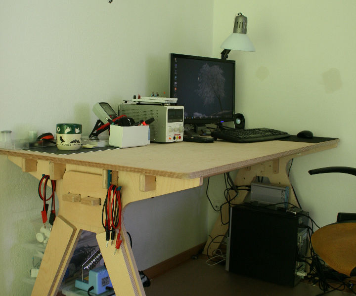 Economic One-board Desk for CNC or Jigsaw