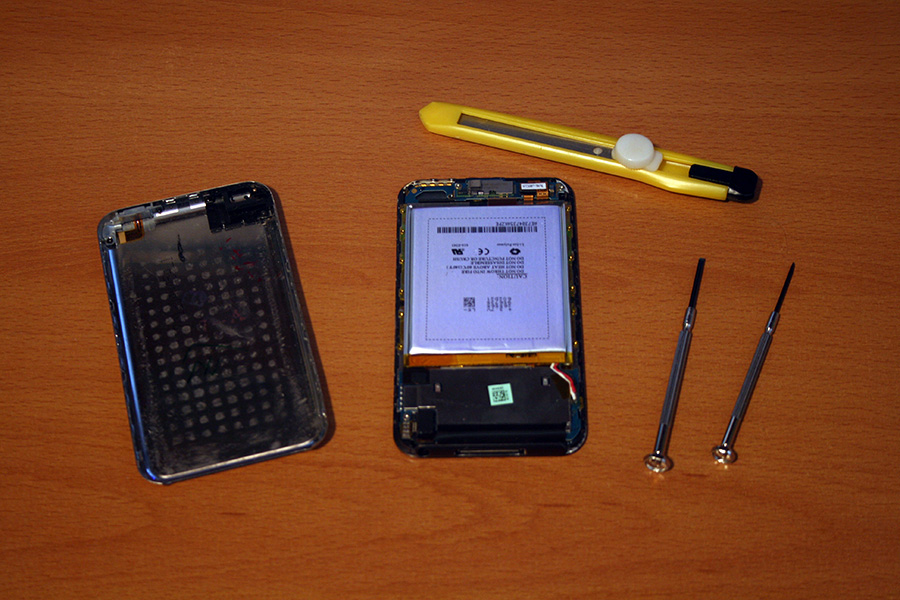 Home Button Repair on 1st Gen iPod Touch