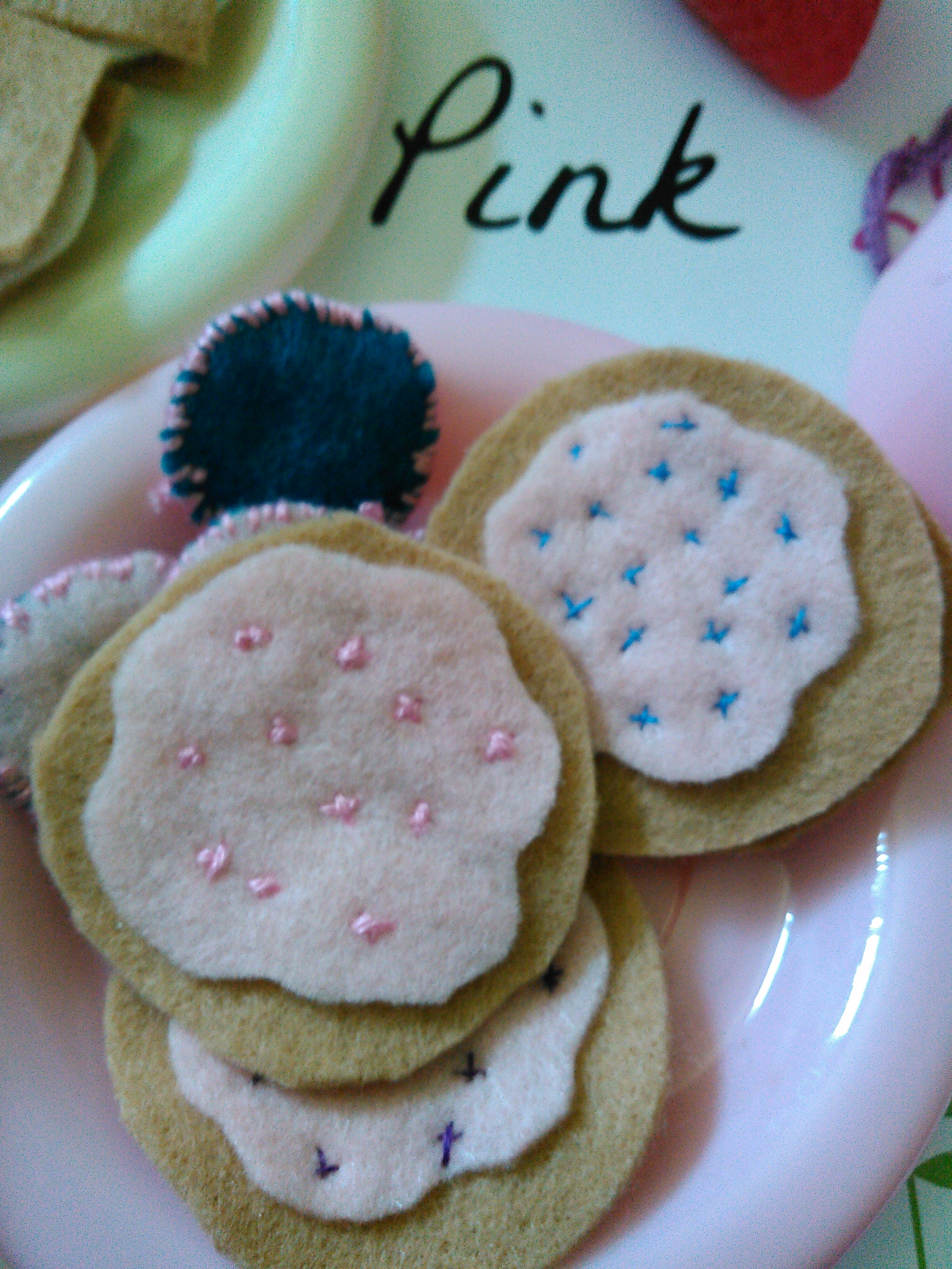 Felt tea cookies