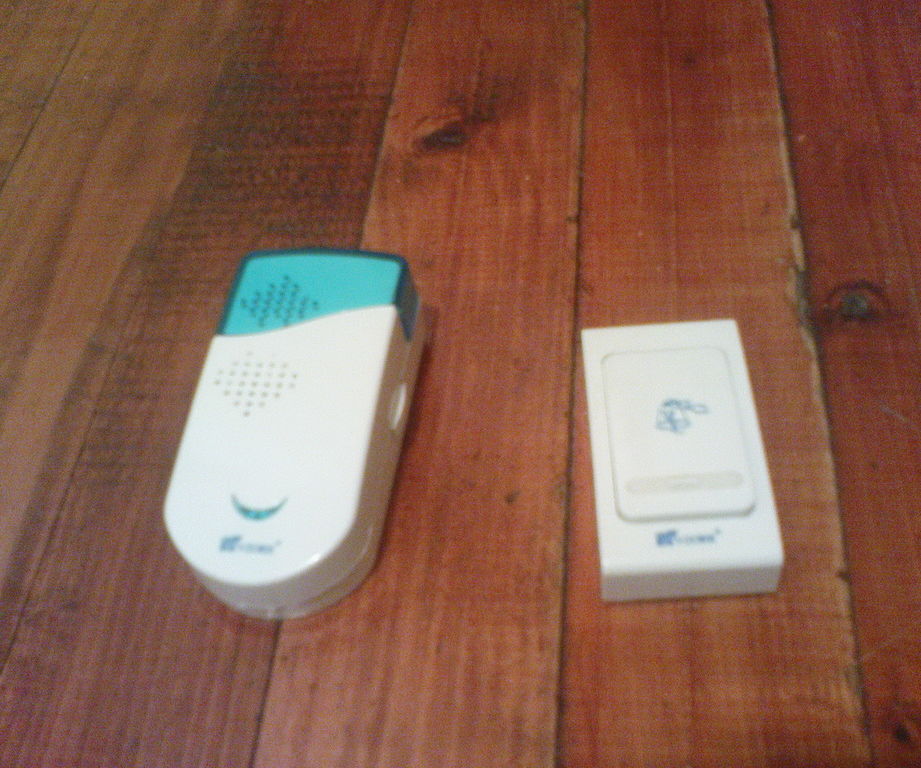Hack a wireless doorbell into remote switch