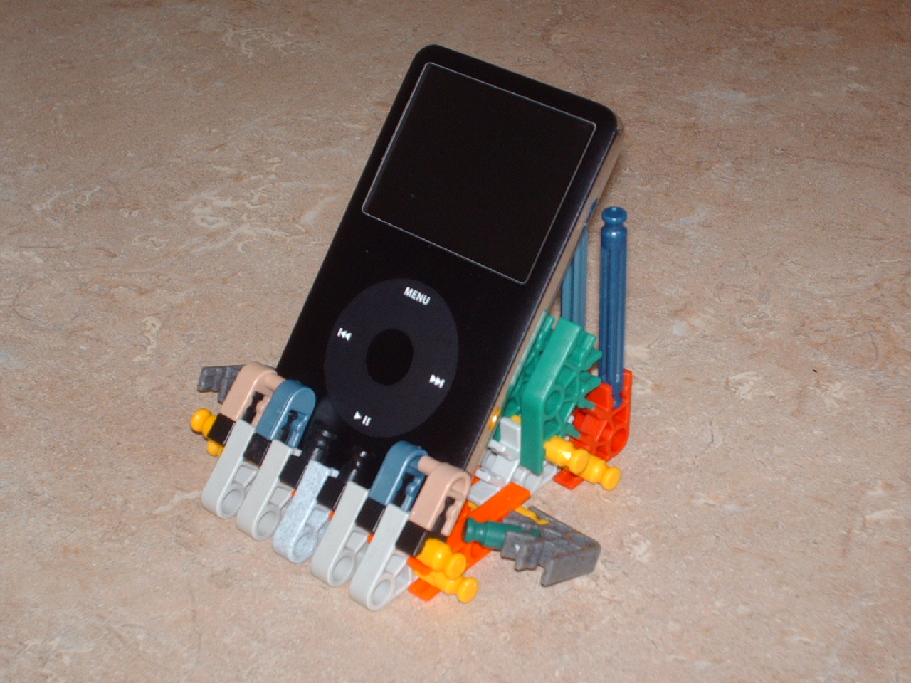 Knex universal dock.