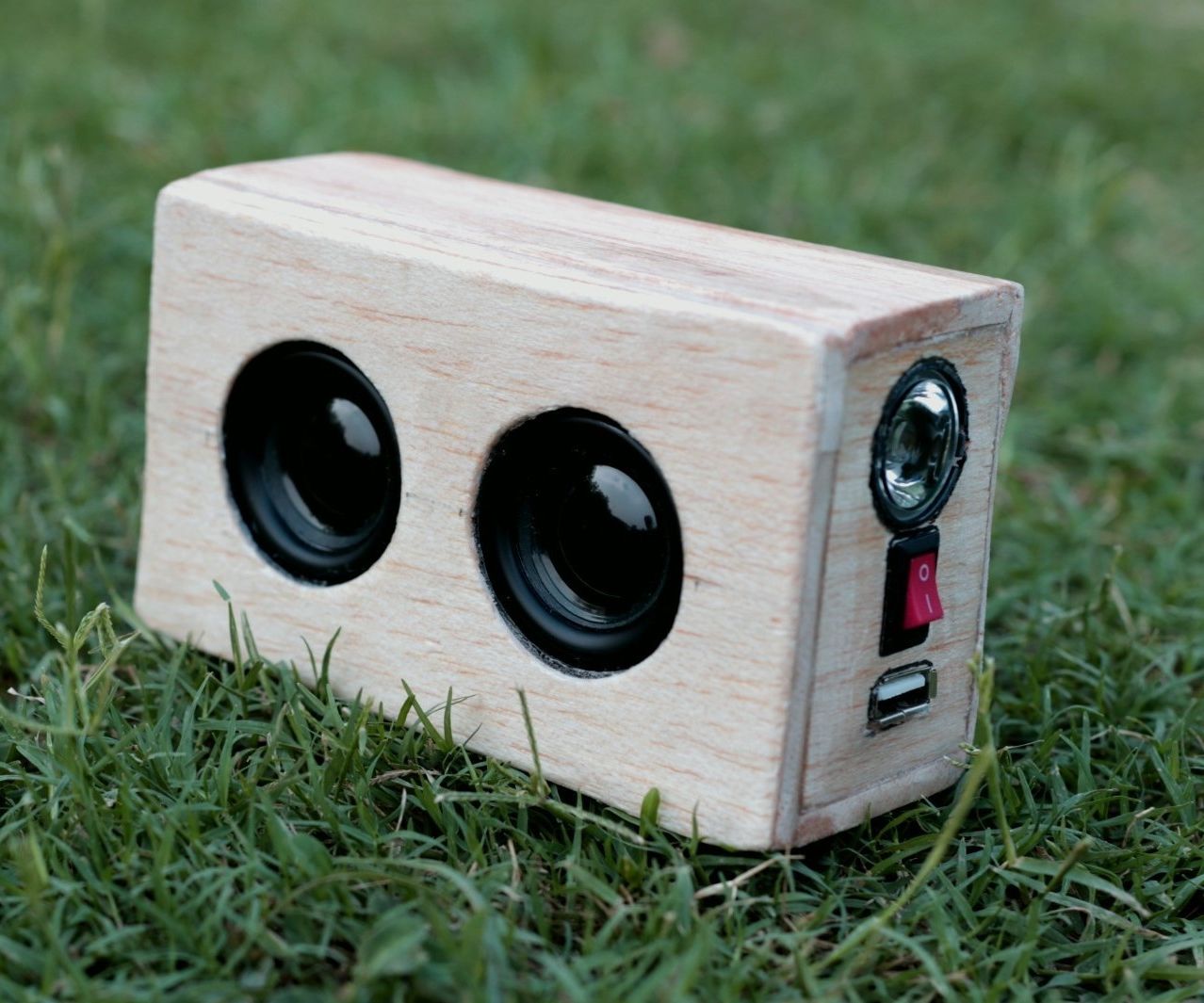 DIY 3 in 1 Mini Bluetooth Speaker