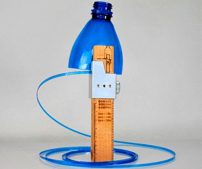 How to Make a Plastic Bottle Cutter / Tutorial