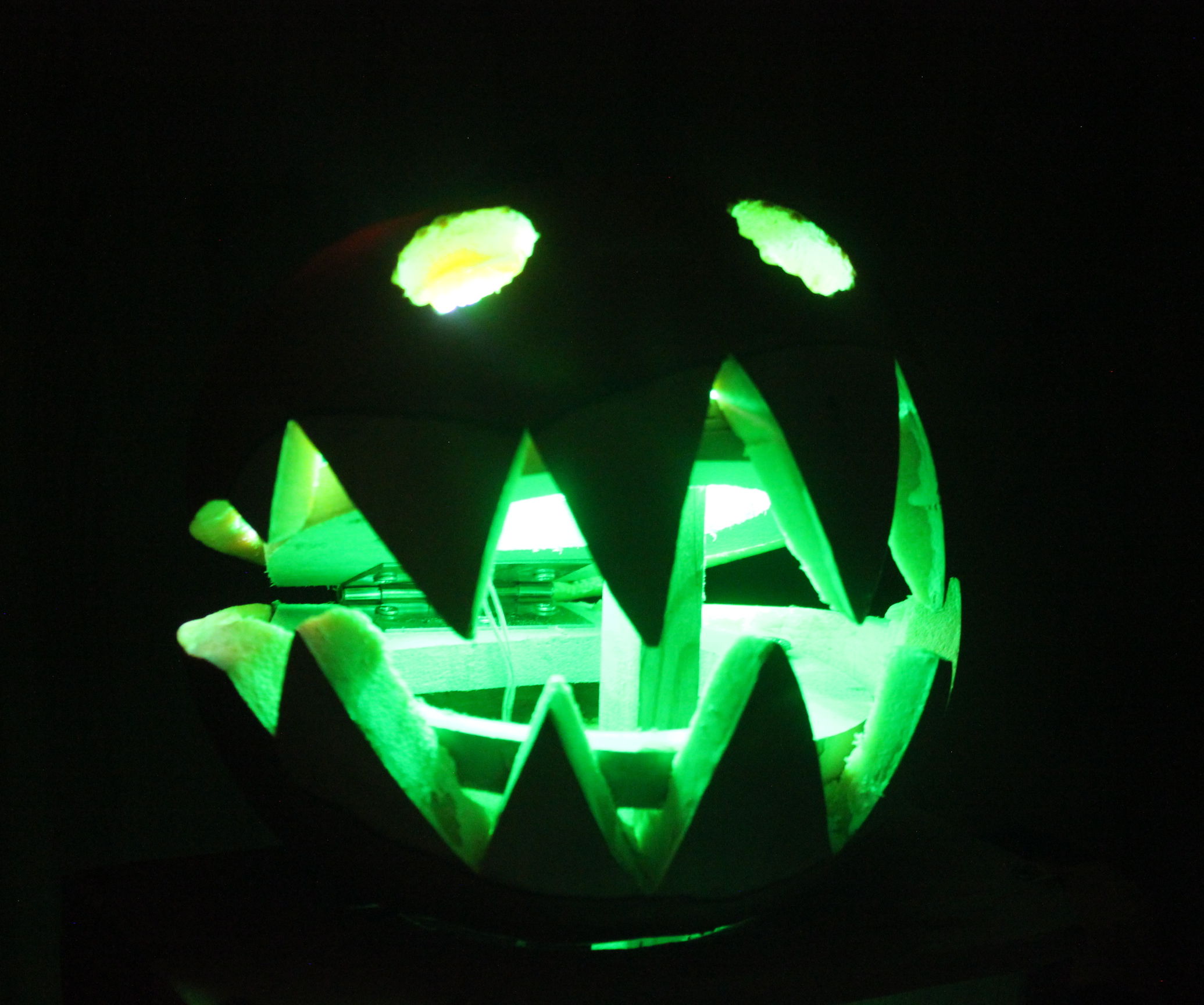 Drill Powered Halloween Snap-O-Lantern