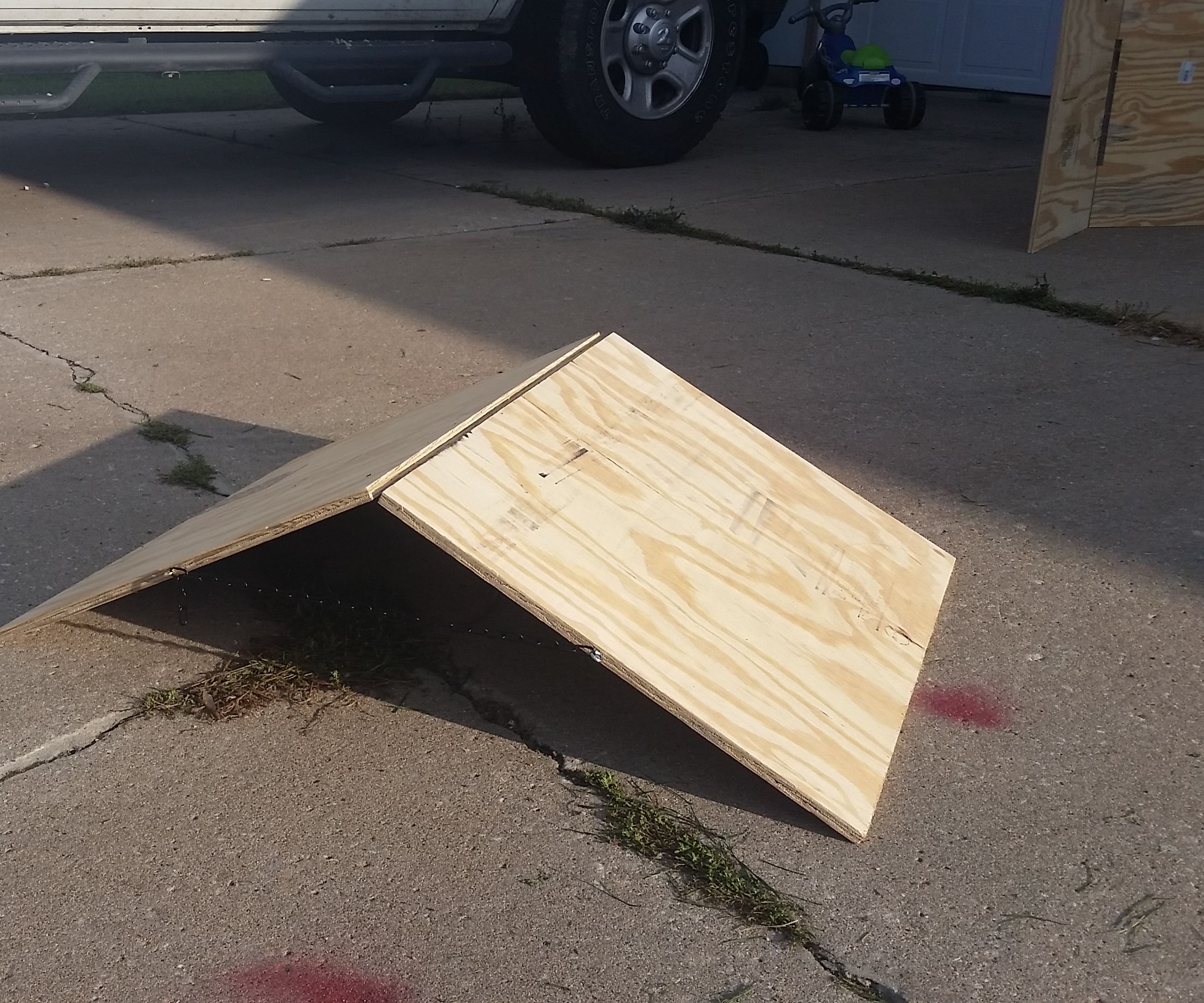 Quick and Easy Folding RC Ramp