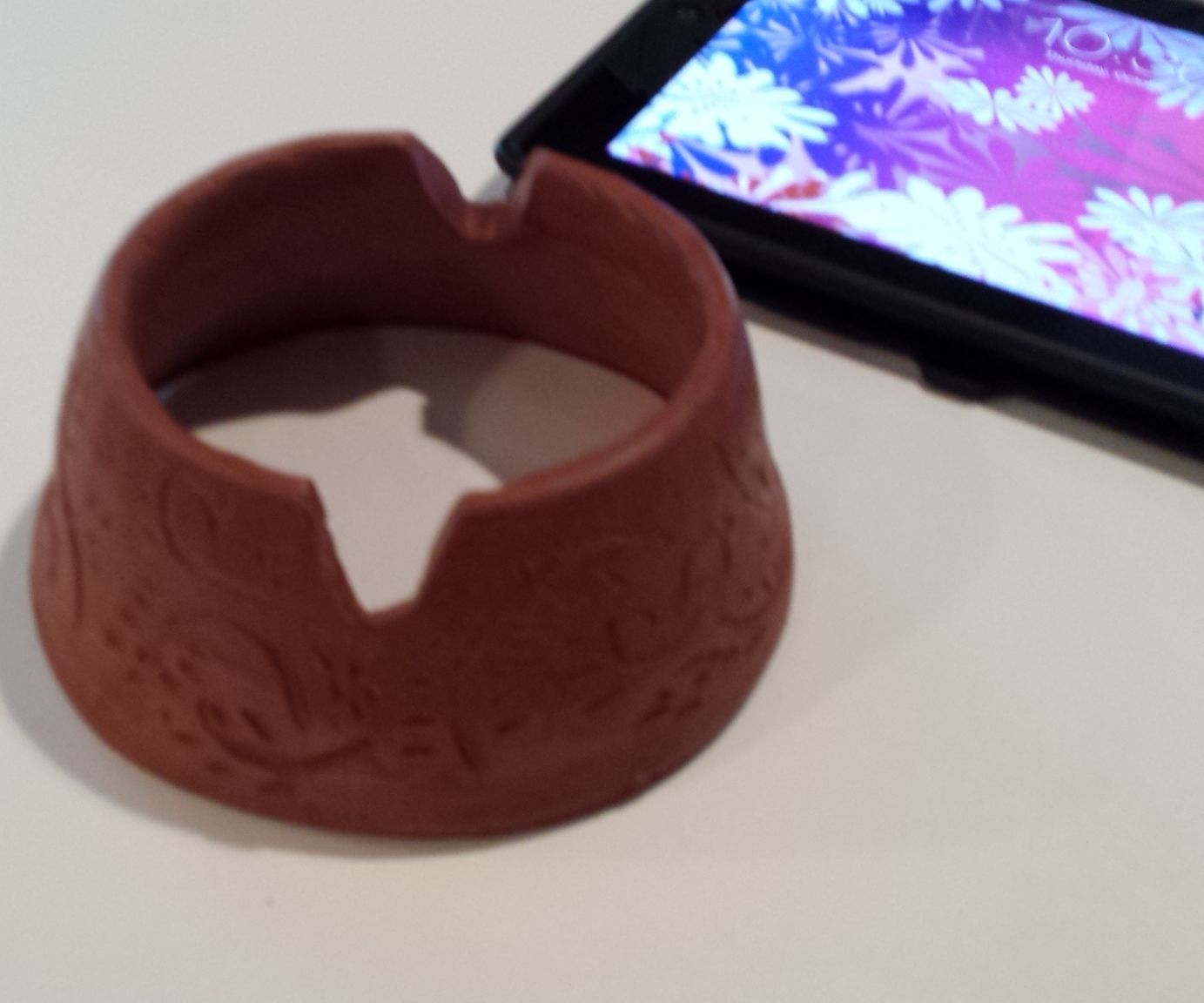 Ceramic Clay Phone/Tablet Stand - Simple, Fun and Useful!