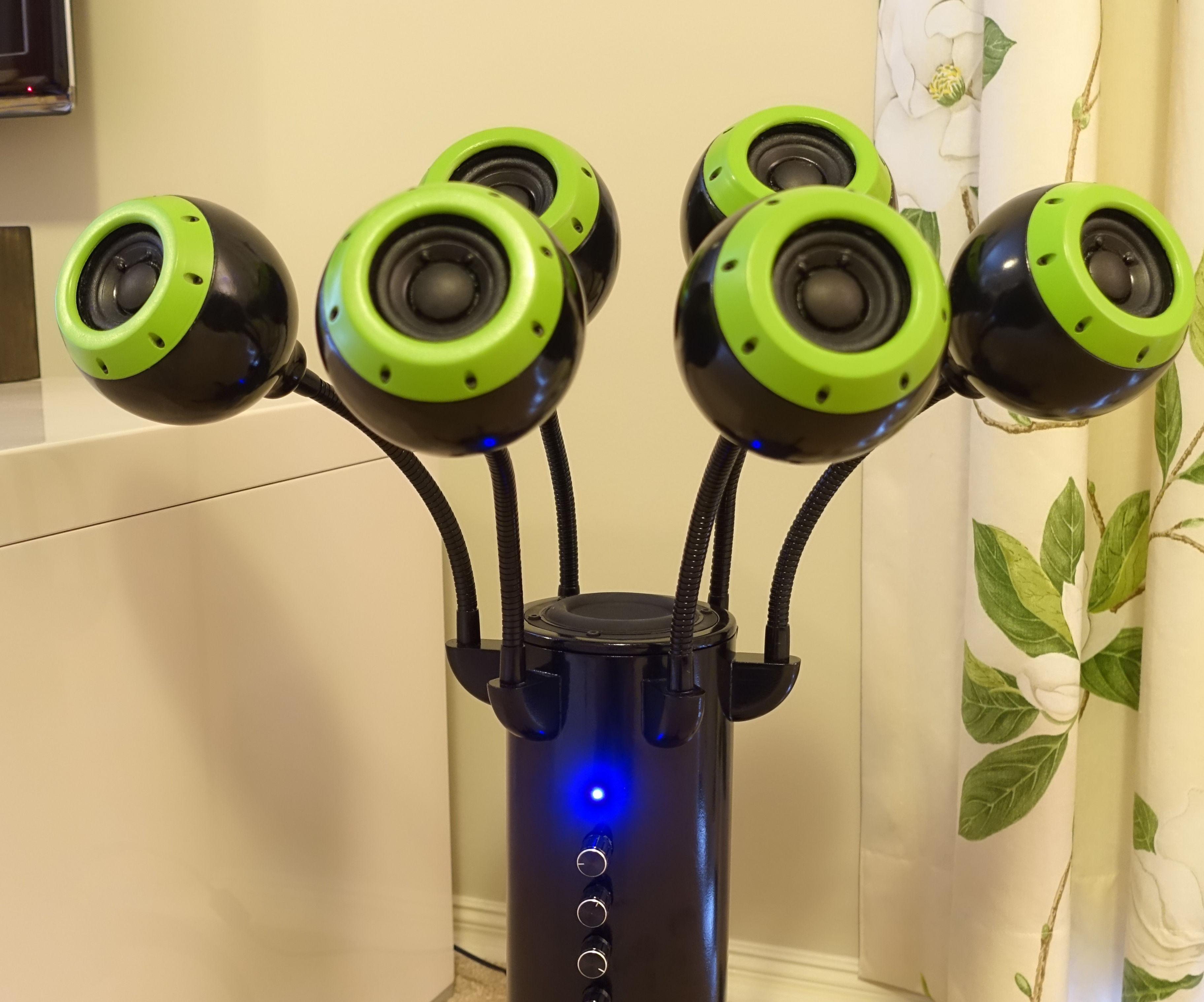 "Hydra" a MONSTER Bluetooth Speaker!