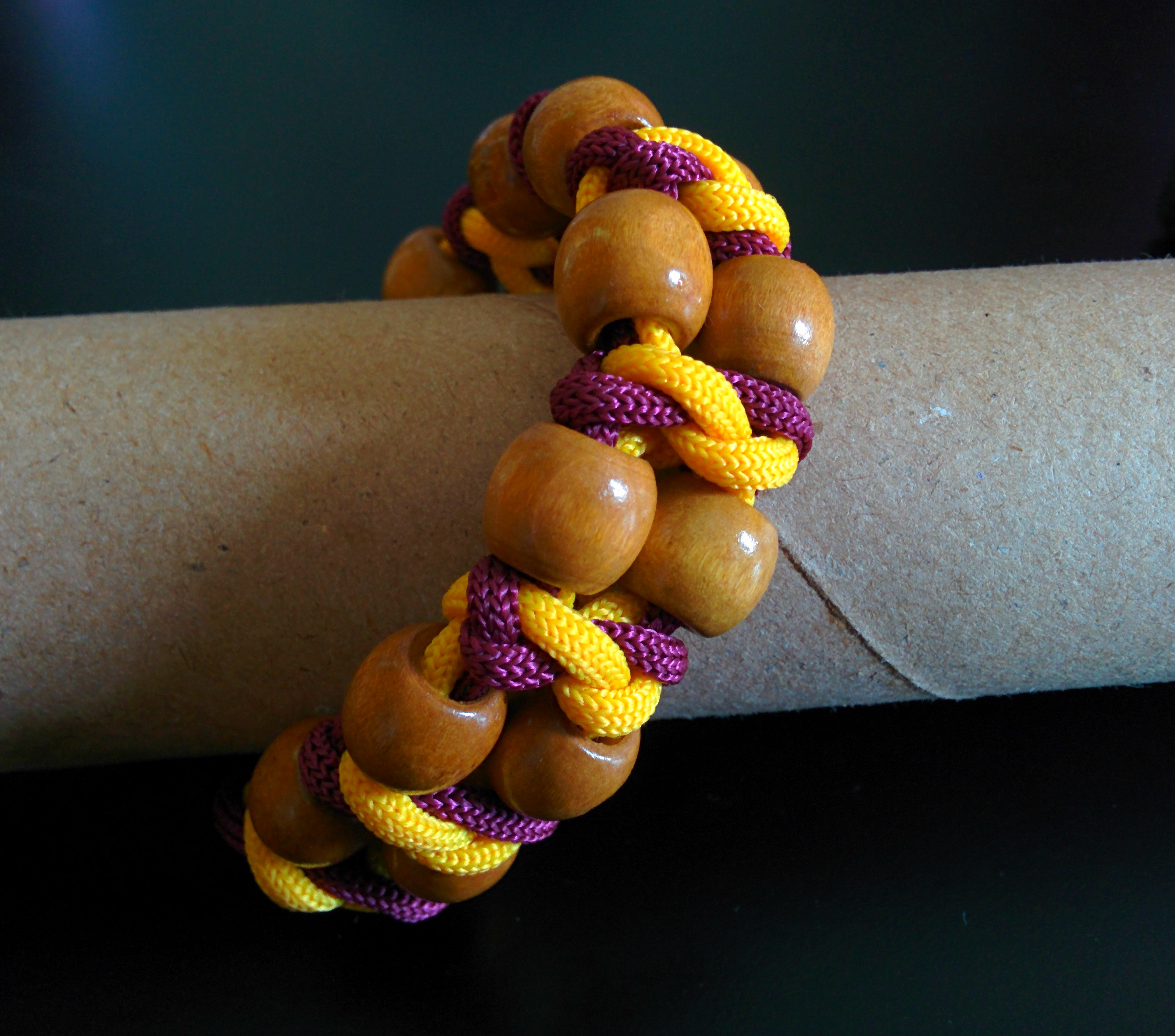 Unique paracord bracelet with wooden beads