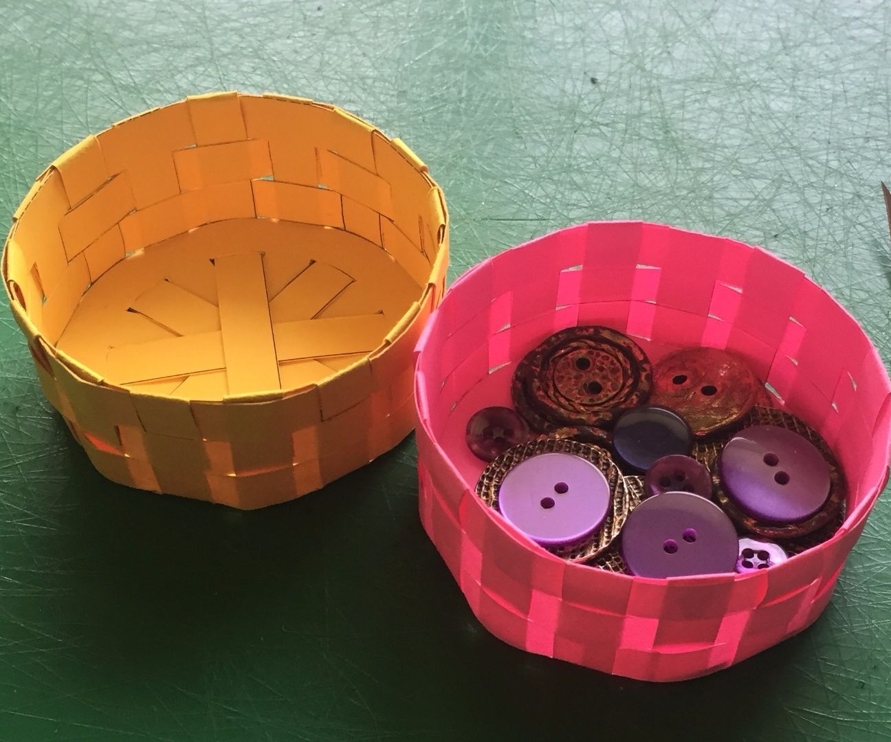 Round Cardstock Basket Using Silhouette