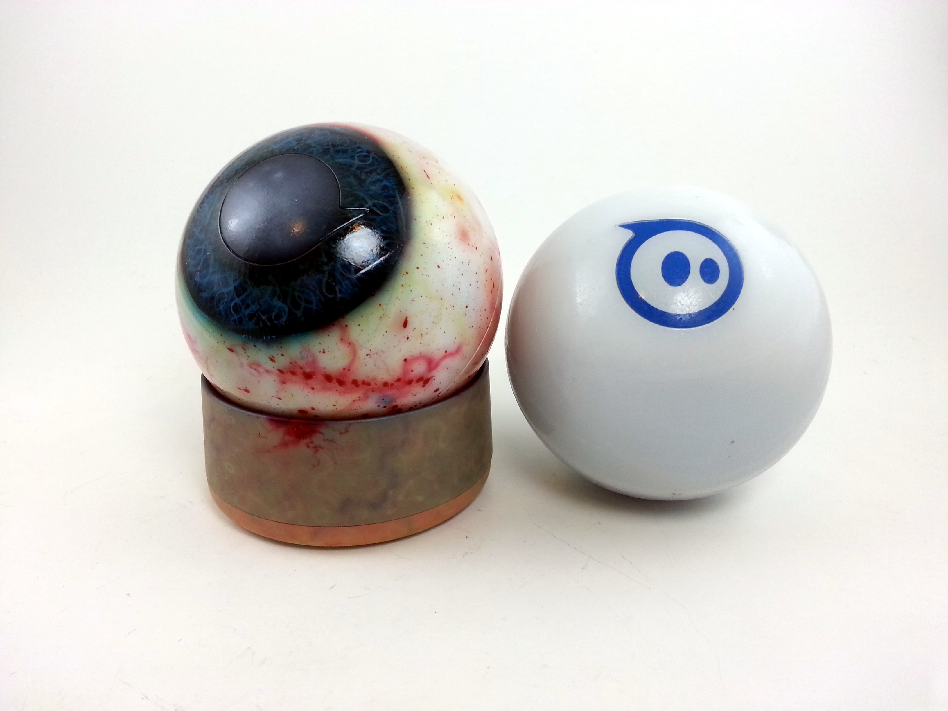 DIY Painted Eyeball Sphero for Halloween