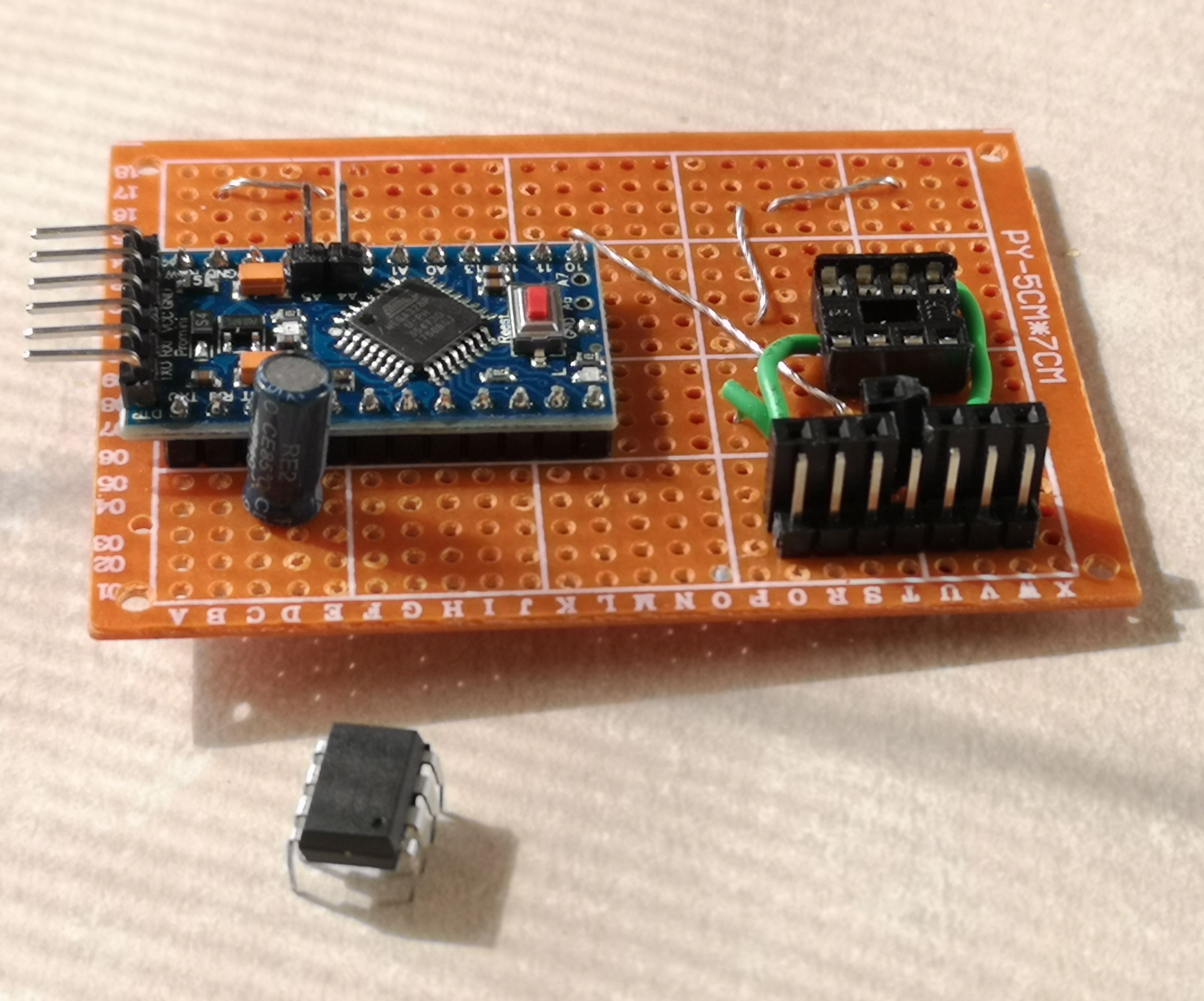 DIY ATtiny Development Board & Programmer