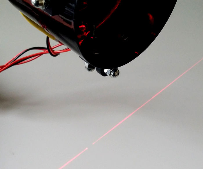 ______ The DIY Laserline ______