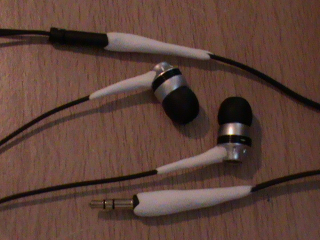 Fixed Headphone Wire