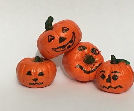 Miniature Clay Pumpkins - Halloween Crafts
