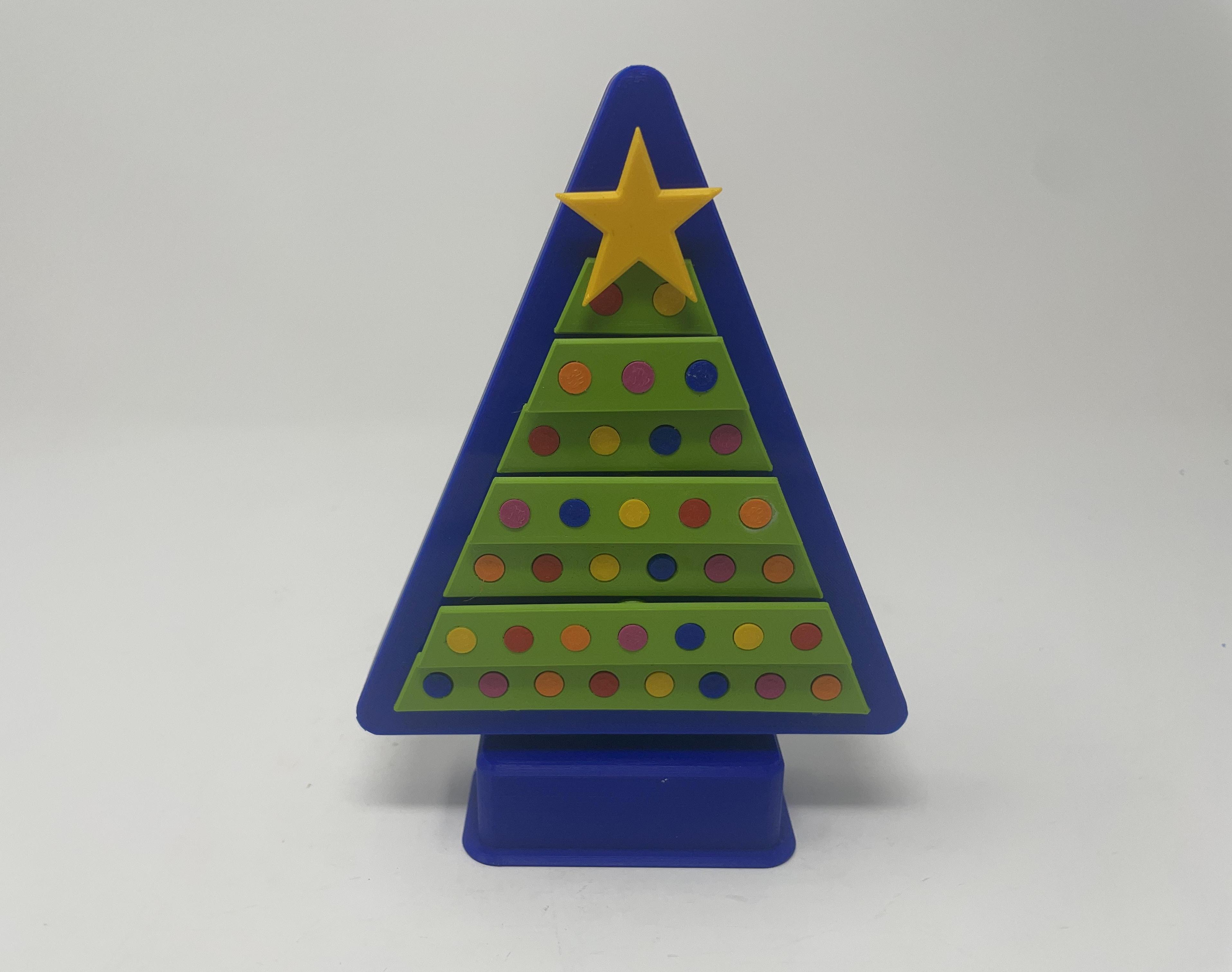A 3D Printed Dancing Christmas Tree