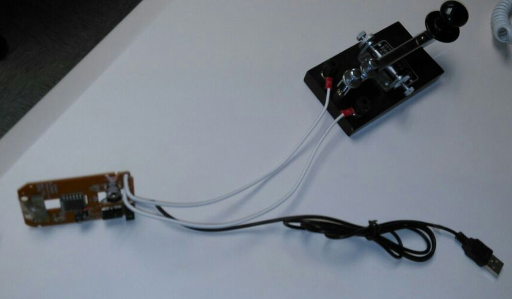 Morse Code key connect with computer