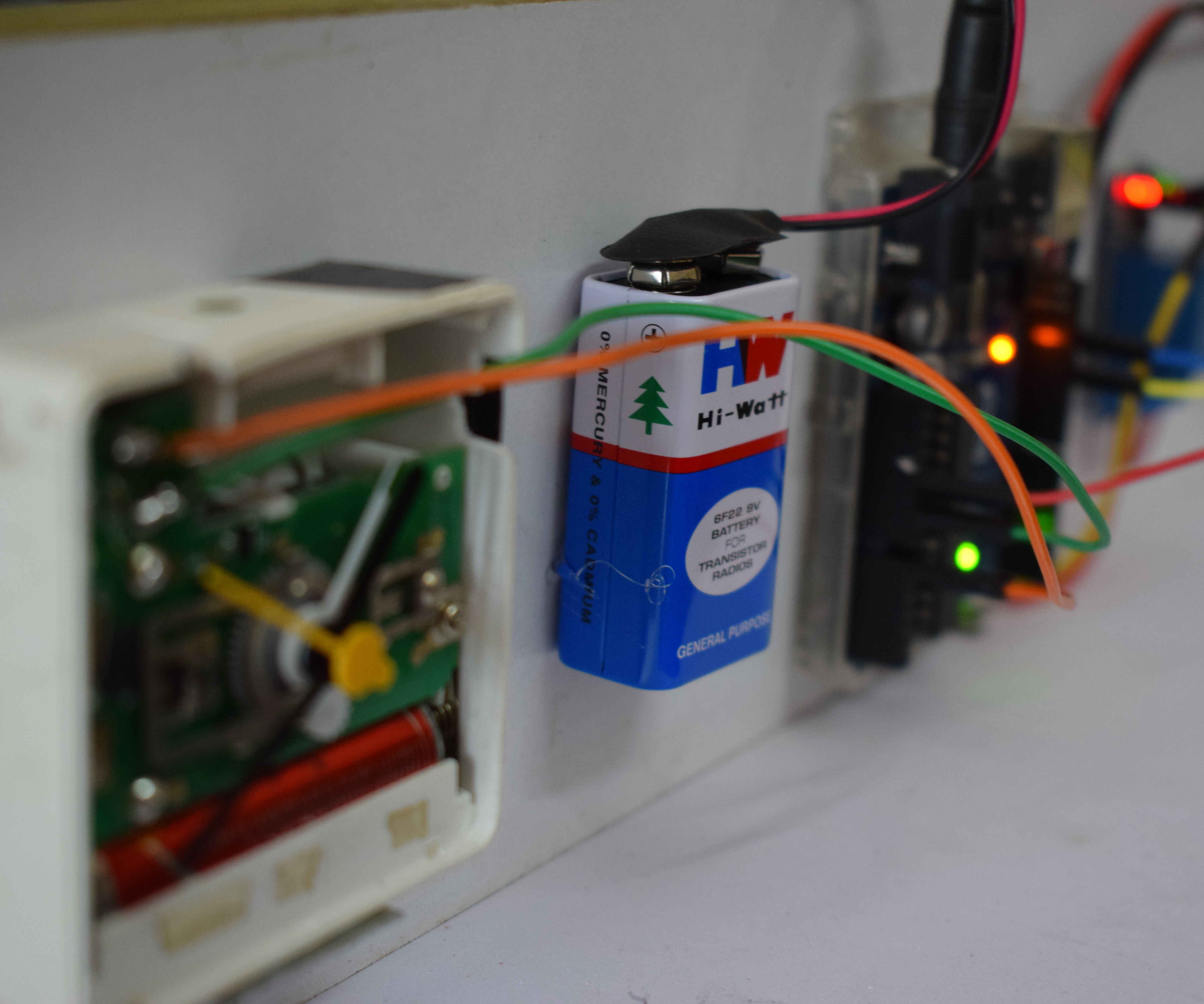 Time Bomb Inspired Extra Loud Alarm Clock With JUST 5 Components 