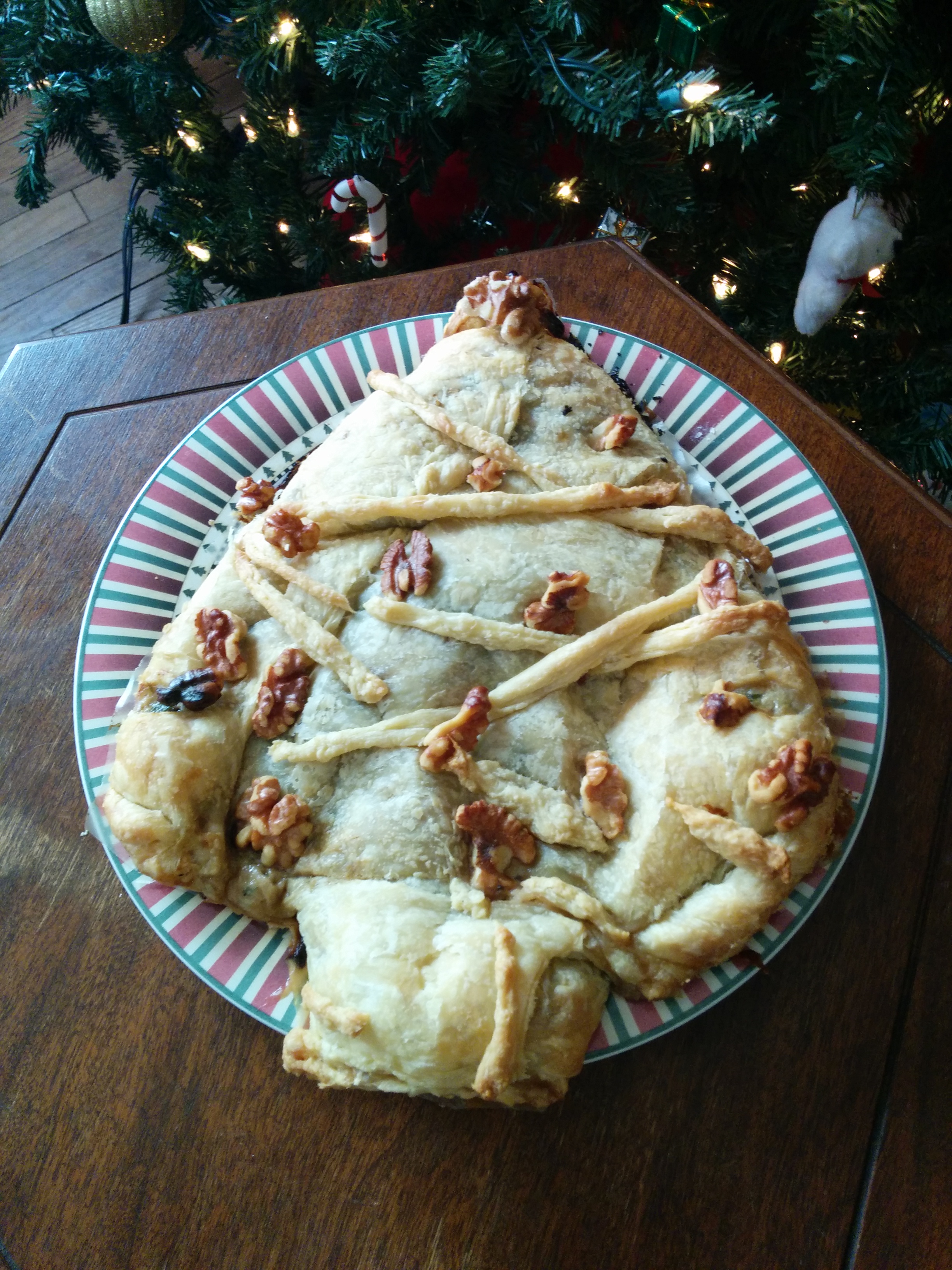 Spinach Christmas Tree Pie