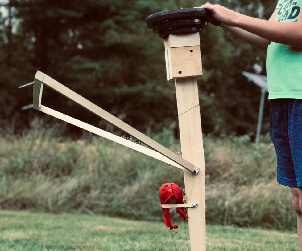 World's Simplest Trebuchet (Walking Arm Trebuchet) 