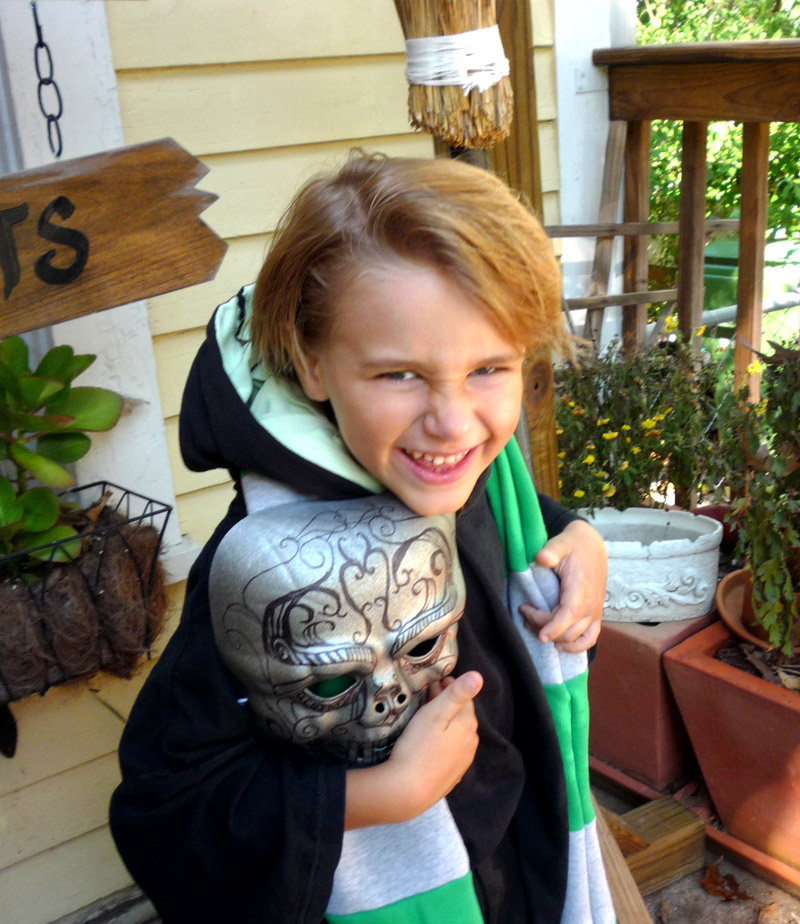 Draco Malfoy - Death Eater (kids Robe, Mask, Scarf and Other Harry Potter Stuff)