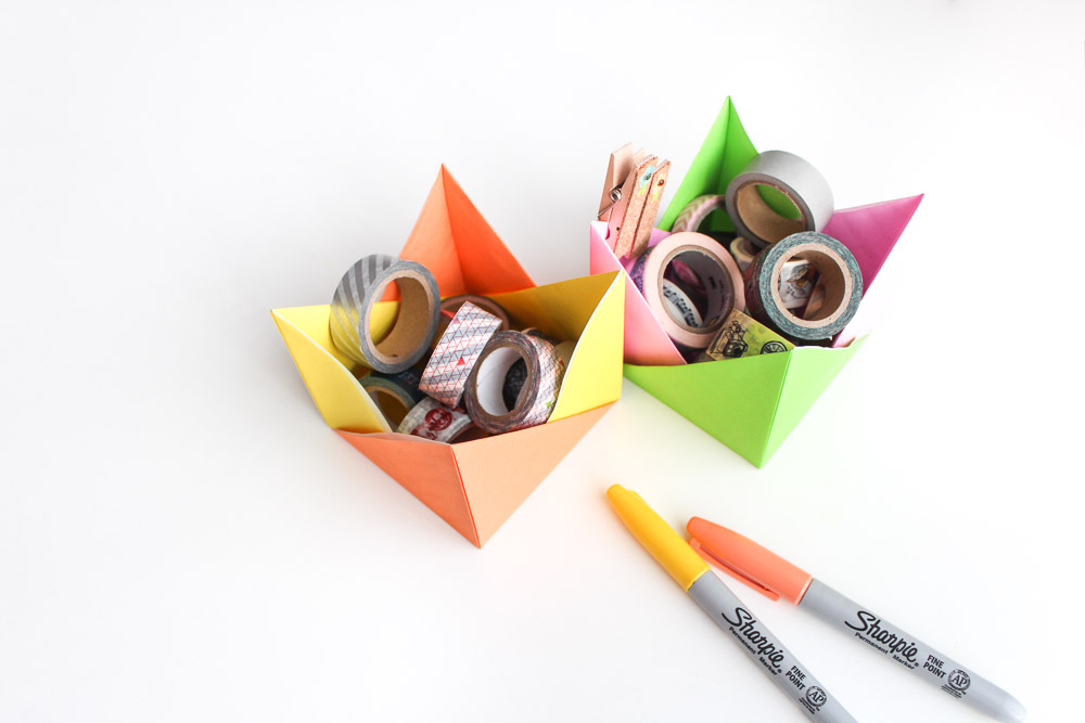 origami-canasta-portalapices-tutorial-diy-como-hacerlo-papel-facil-sencillo-pichon-santo-domingo-clases-27.jpg