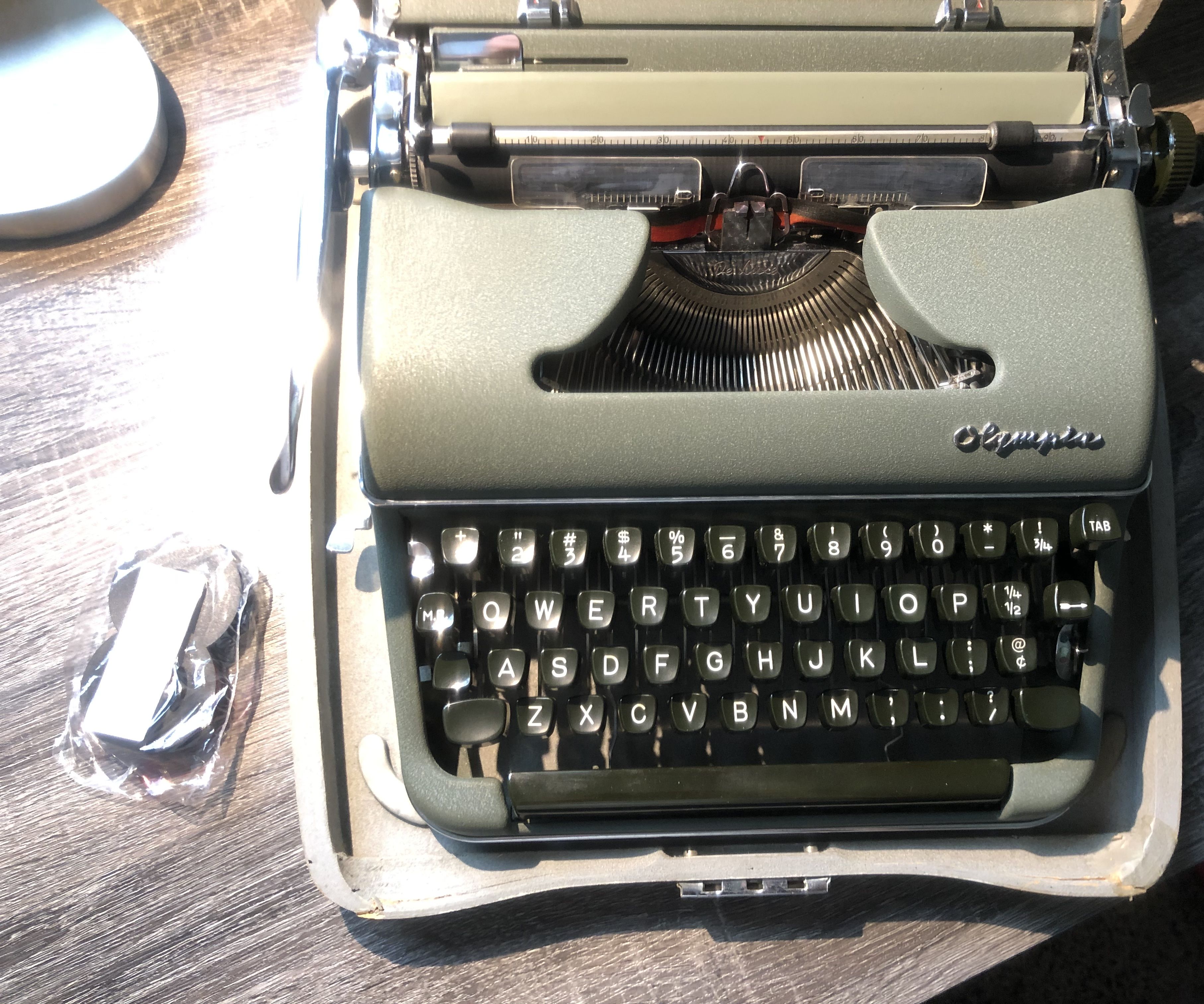 How to Change a Typewriter Ribbon 