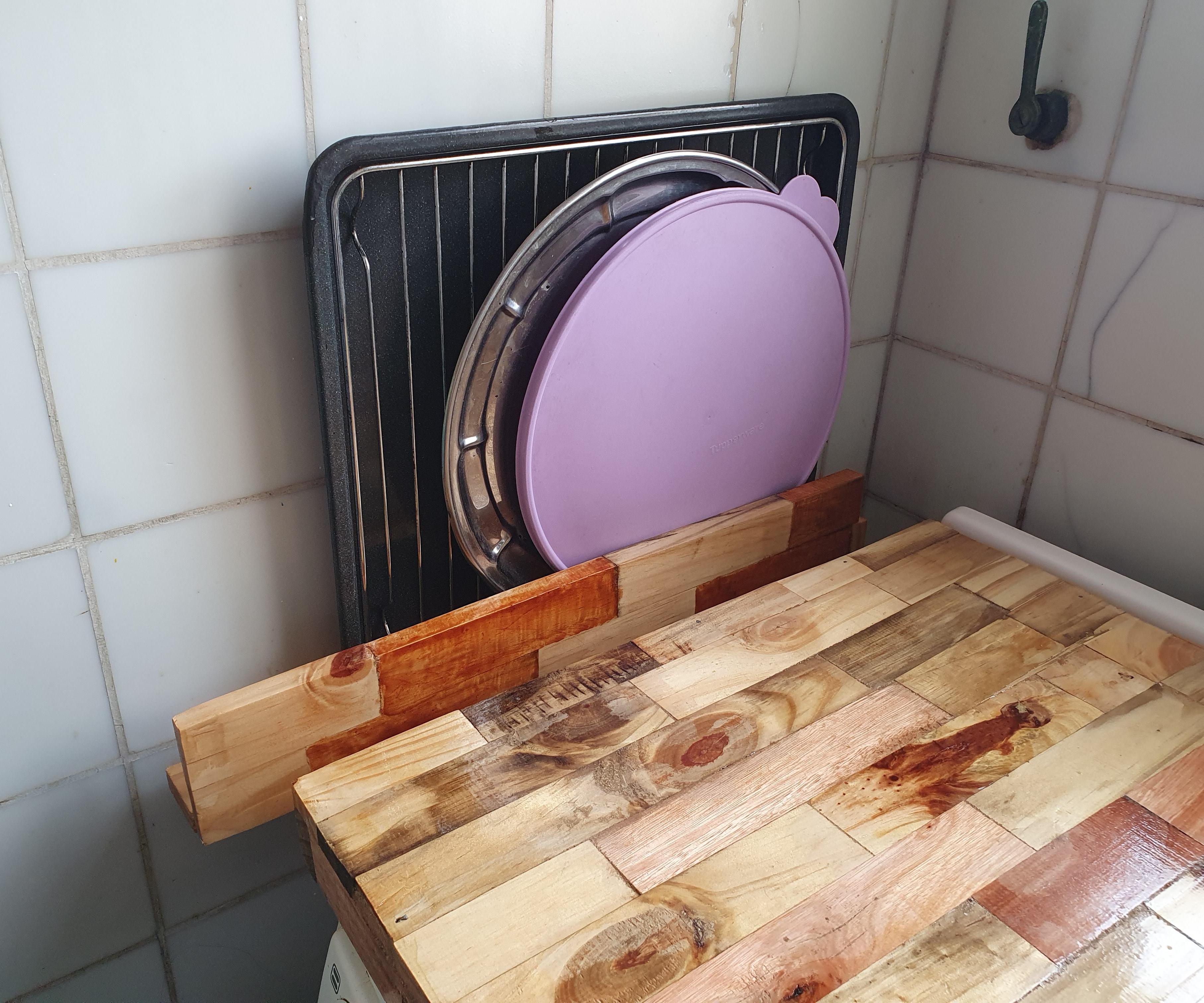 Bandejas Ordenadas Y a Mano (Trays Ordered and by Hand)
