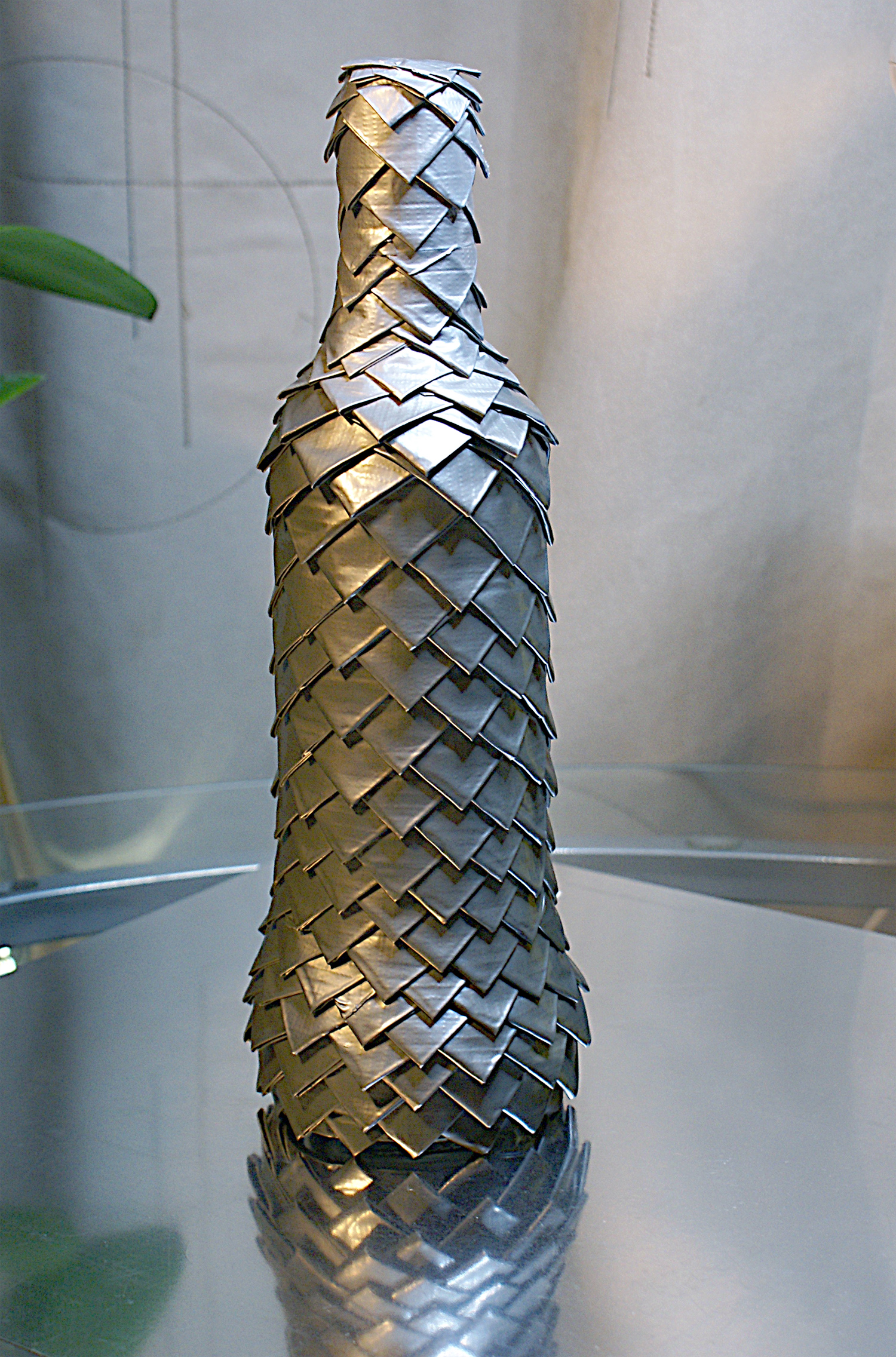 Removable "Dragon Skin" Bottle Cozy From Duct Tape [Updated]