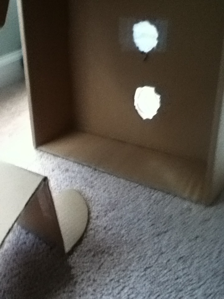 how to make an ipod projector out of cardboard and duct tape