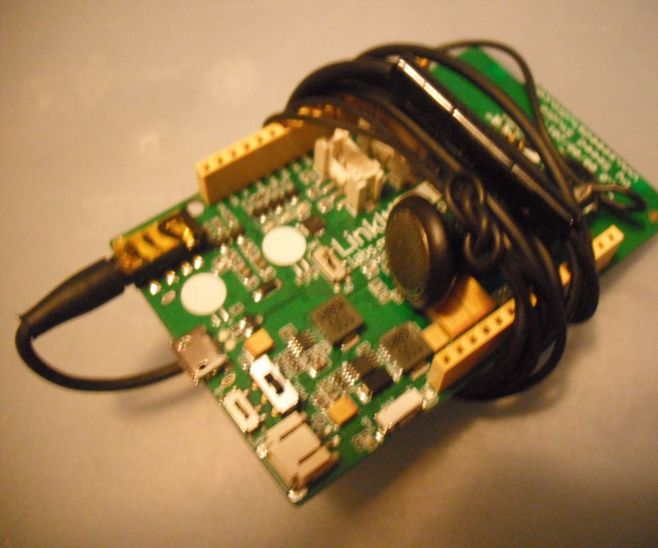 Amazing Linkit ONE MP3