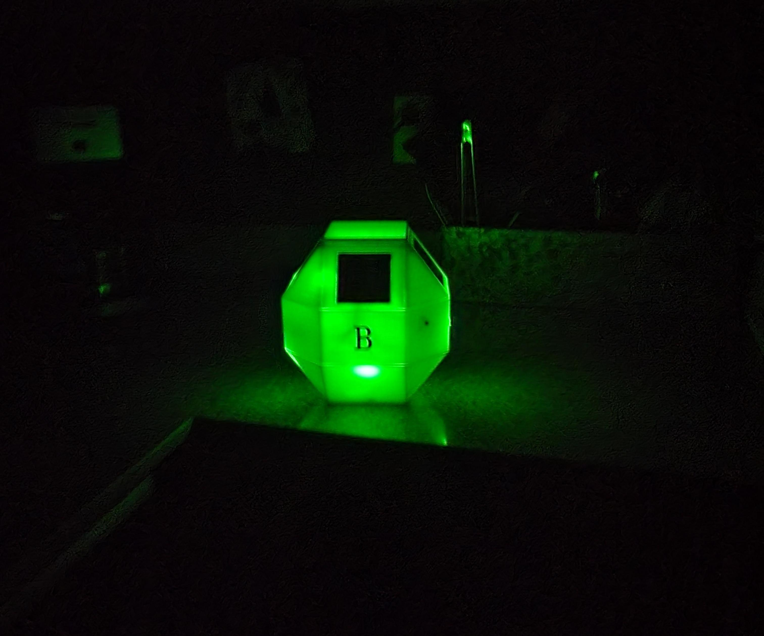 Rhombicuboctohedron Solar Post Light