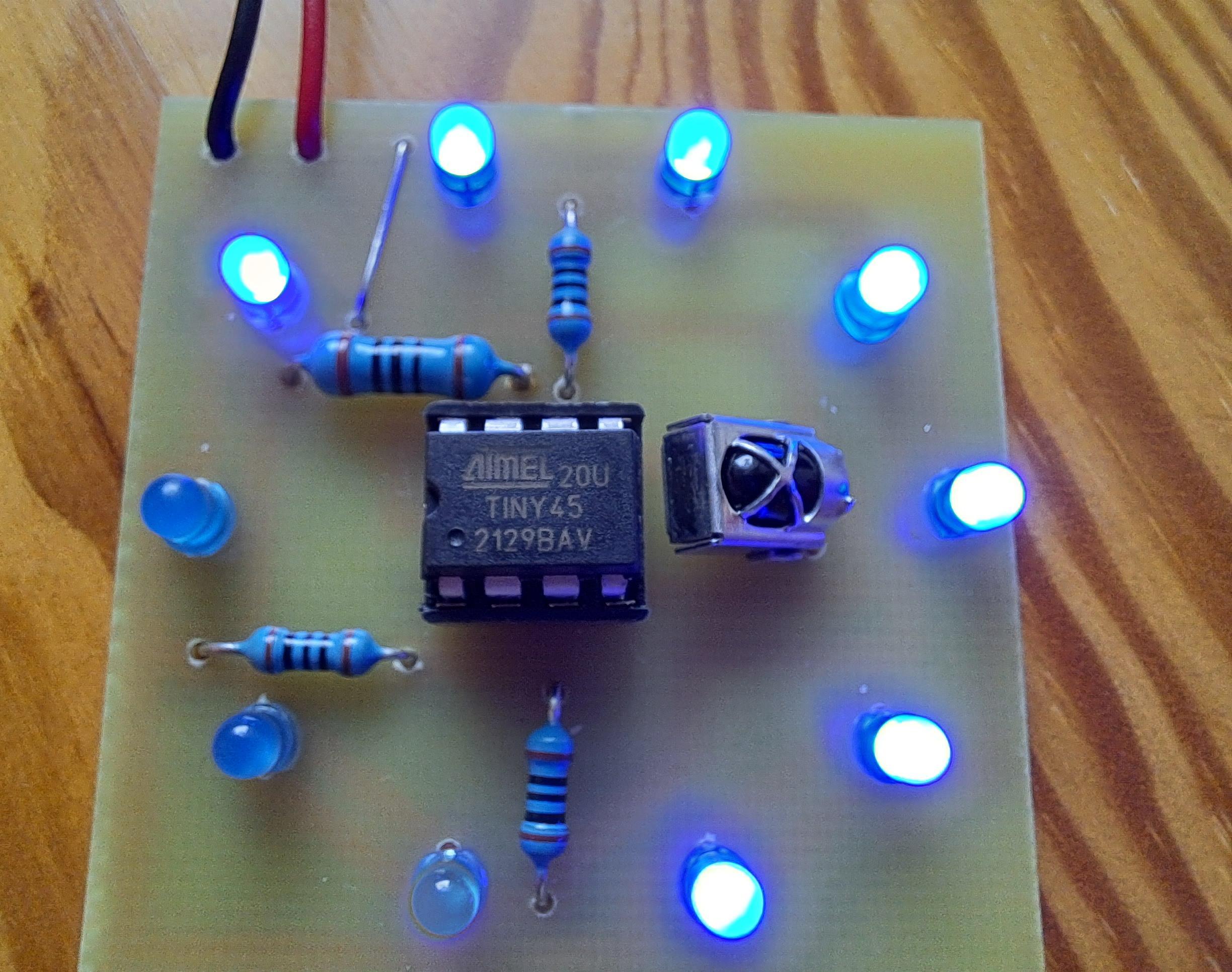 IR Controlled Led Chaser With ATtiny45