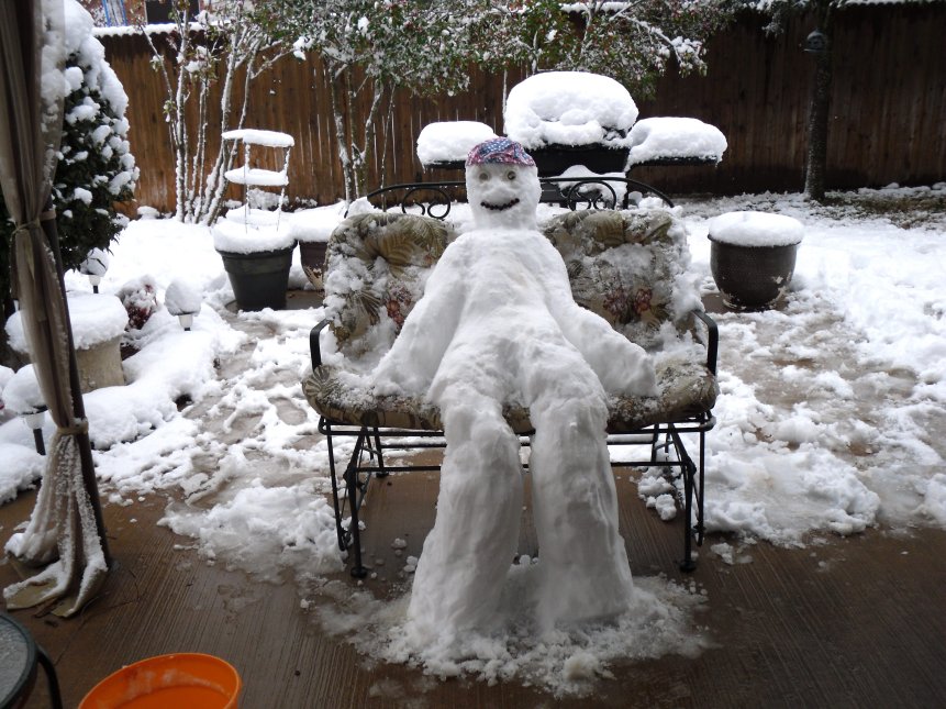 Snowman at rest.....