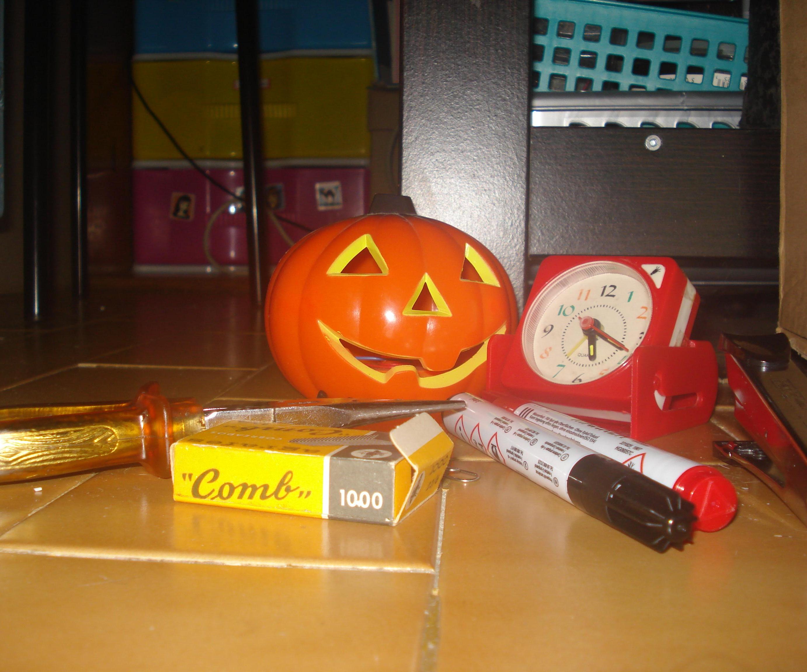 Last minute details for Halloween