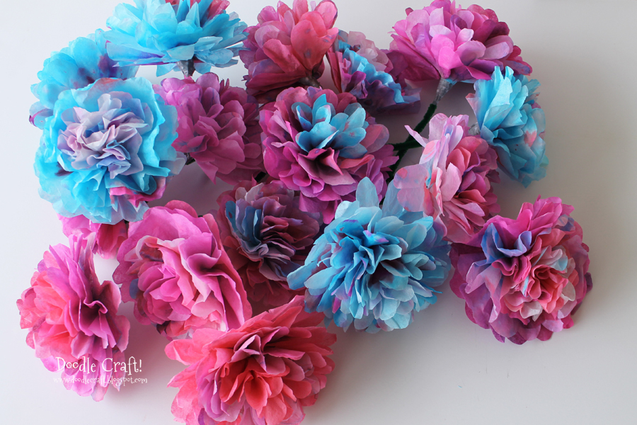 coffee filter flowers rosettes tutorial easy diy bouquet valentine's day mother's gift wreath coloring dying paper (1).JPG