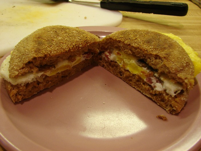 Create the MCMUFFINATOR!! (uber egg & muffin for the unimaginitive)