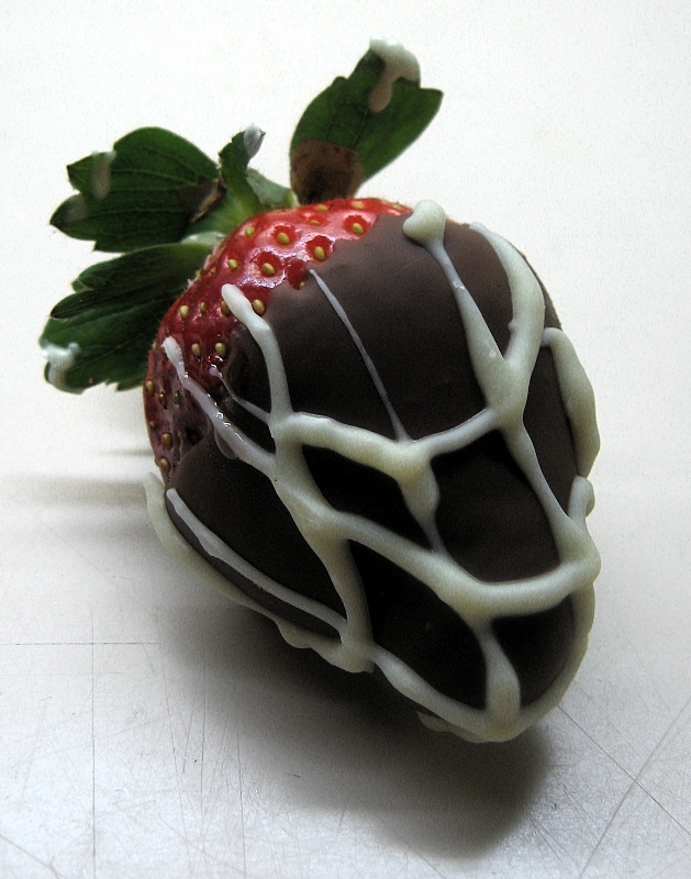 Last Minute Gifts: Chocolate Covered Strawberries