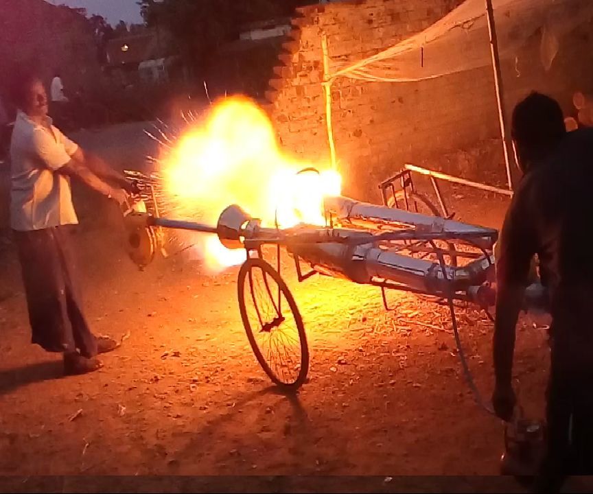 MAKING VALVELESS PULSE-JET ENGINE