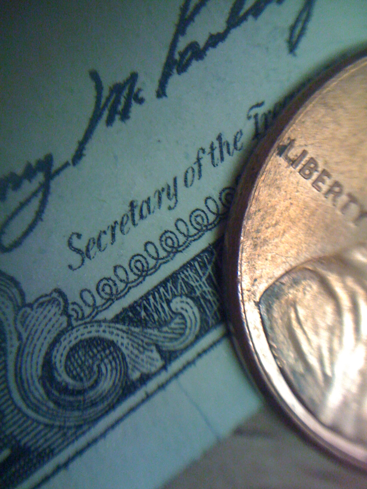 Take amazing Macro pics with any camera phone camera... especially an iPhone