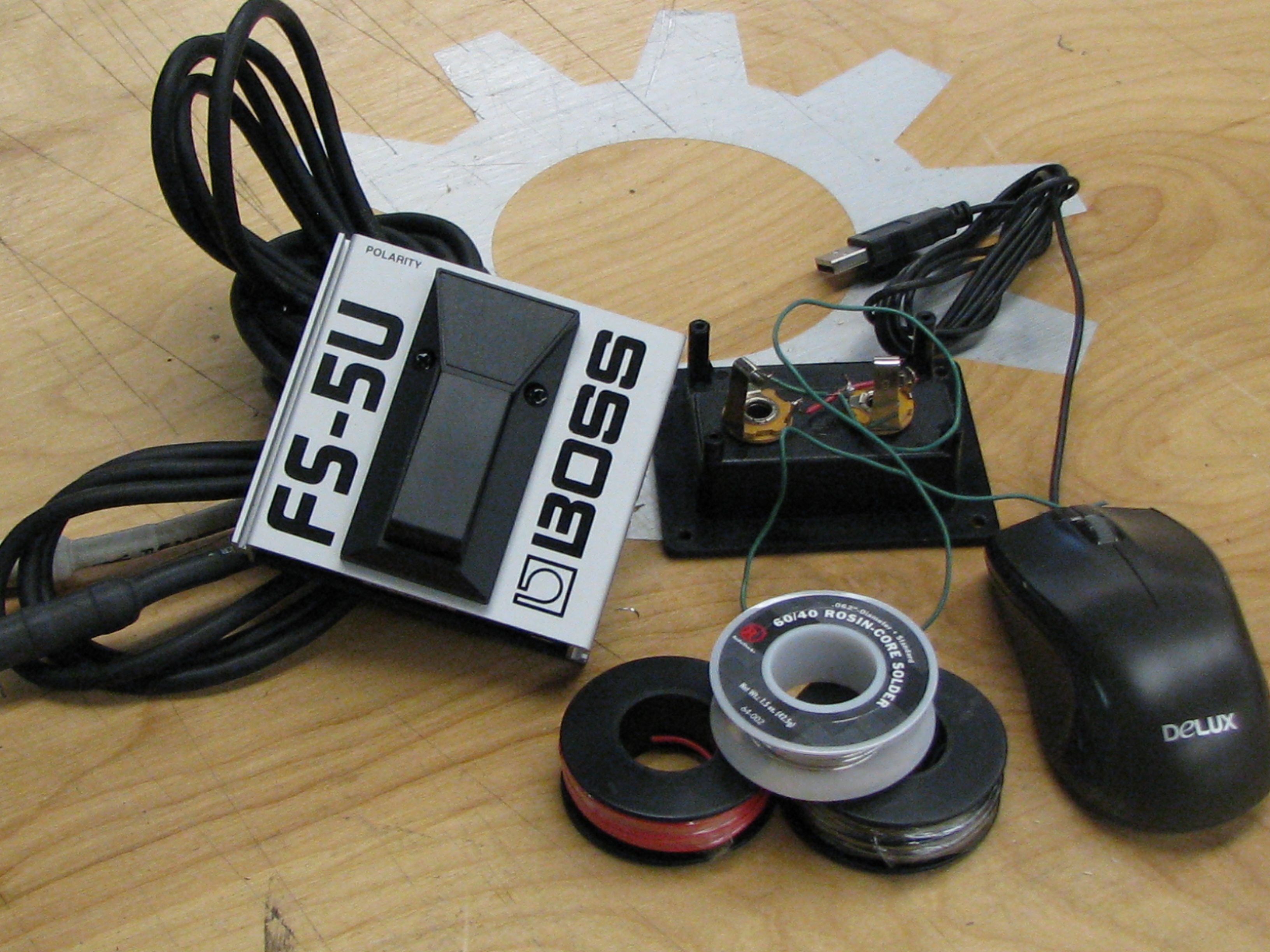 Use a guitar pedal to send mouse events to your PC over USB