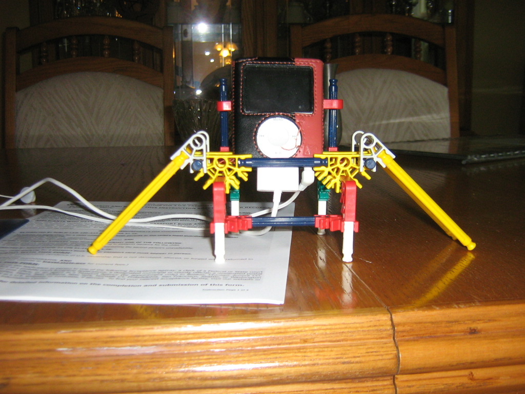 Universal K'NEX dock/stand for any Ipod.