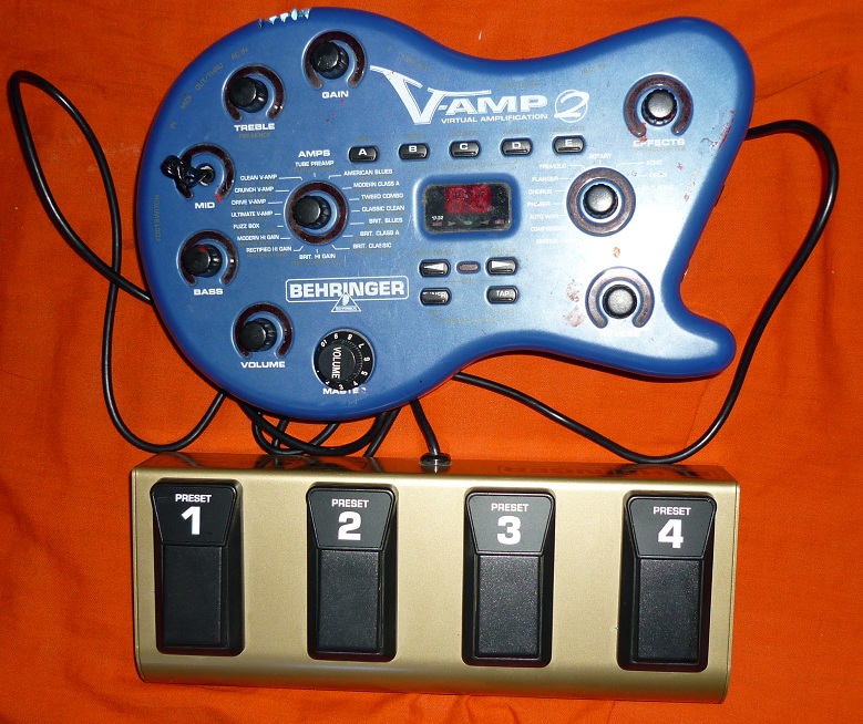 Attaching 4 way foot pedal to V-amp 2