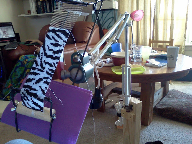 Make a Craft Stand From a Swing-Arm Lamp