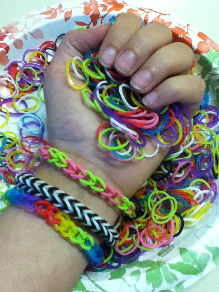 Simple Rubber Band Bracelet