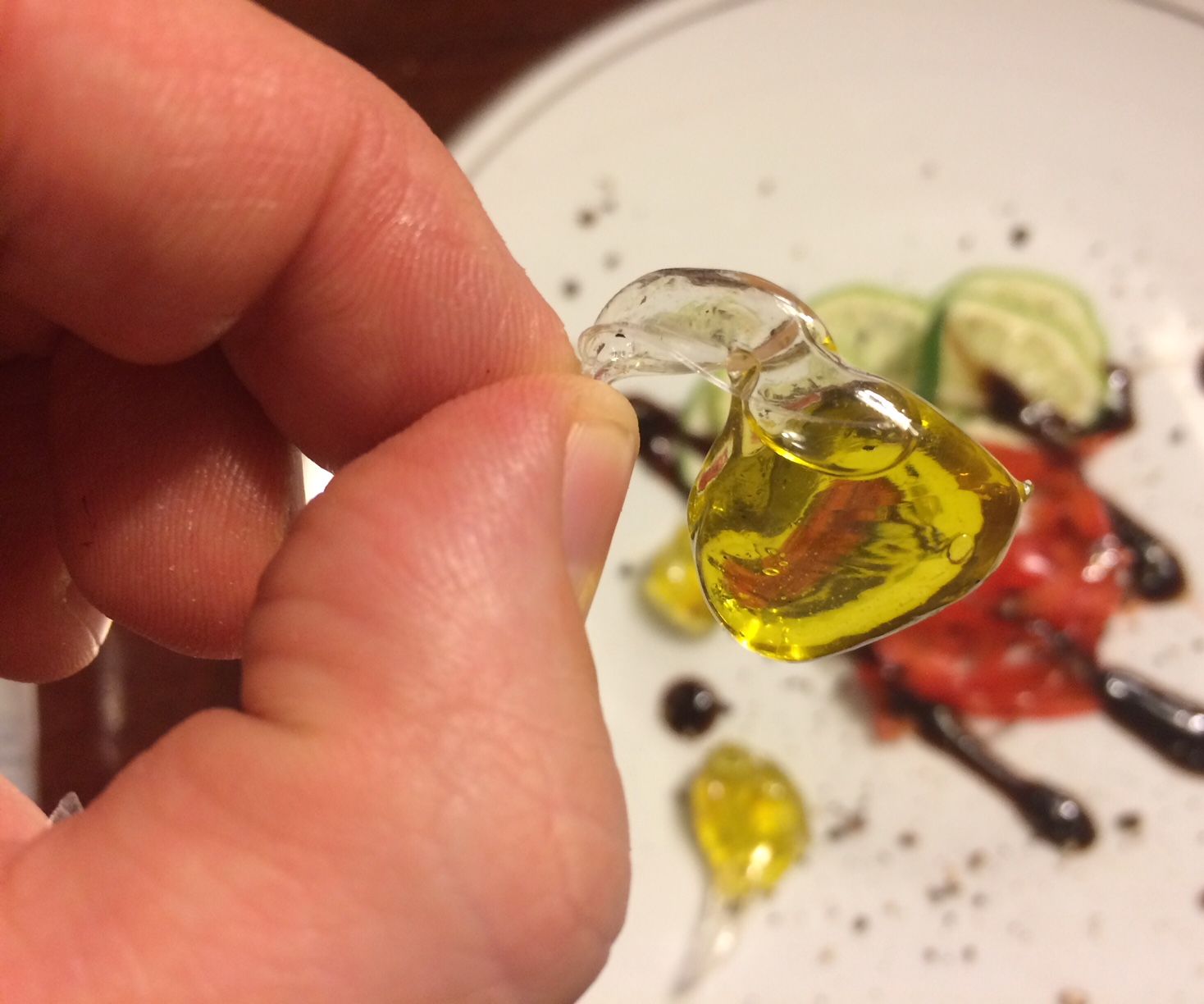Decorative Oil Drops Encapsulated in Isomalt