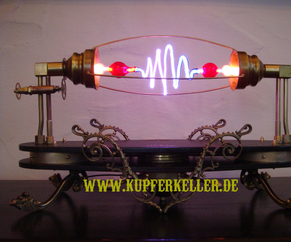 Aetheria Circumducitur- a Steampunk High Voltage Lamp