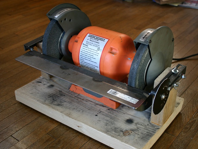 EZ-Adjust Bench Grinder Table