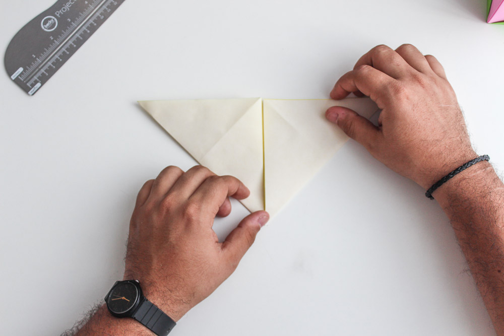 origami-canasta-portalapices-tutorial-diy-como-hacerlo-papel-facil-sencillo-pichon-santo-domingo-clases-11.jpg