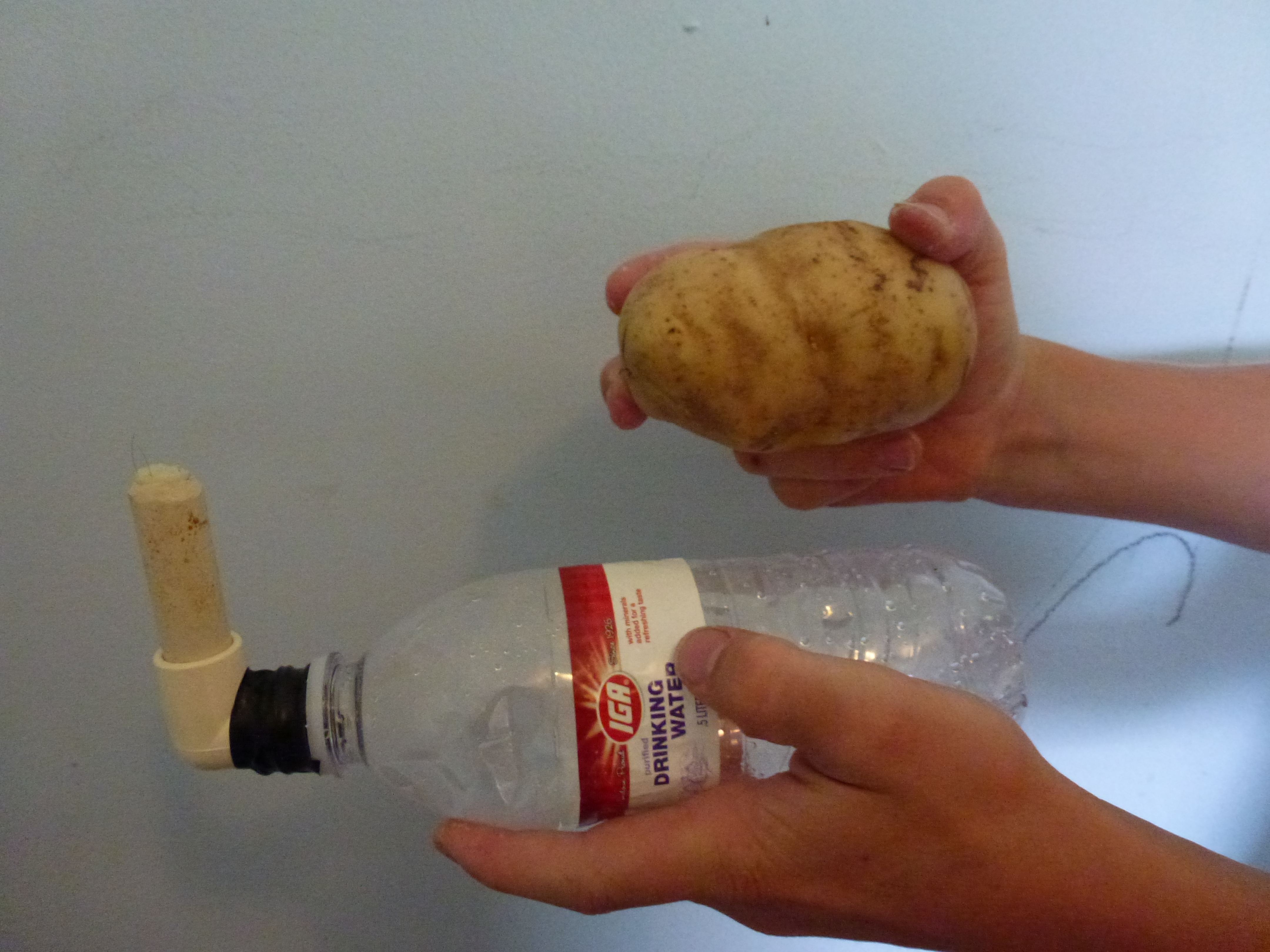 Air-Powered Potato Rocket Launcher and Ammunition