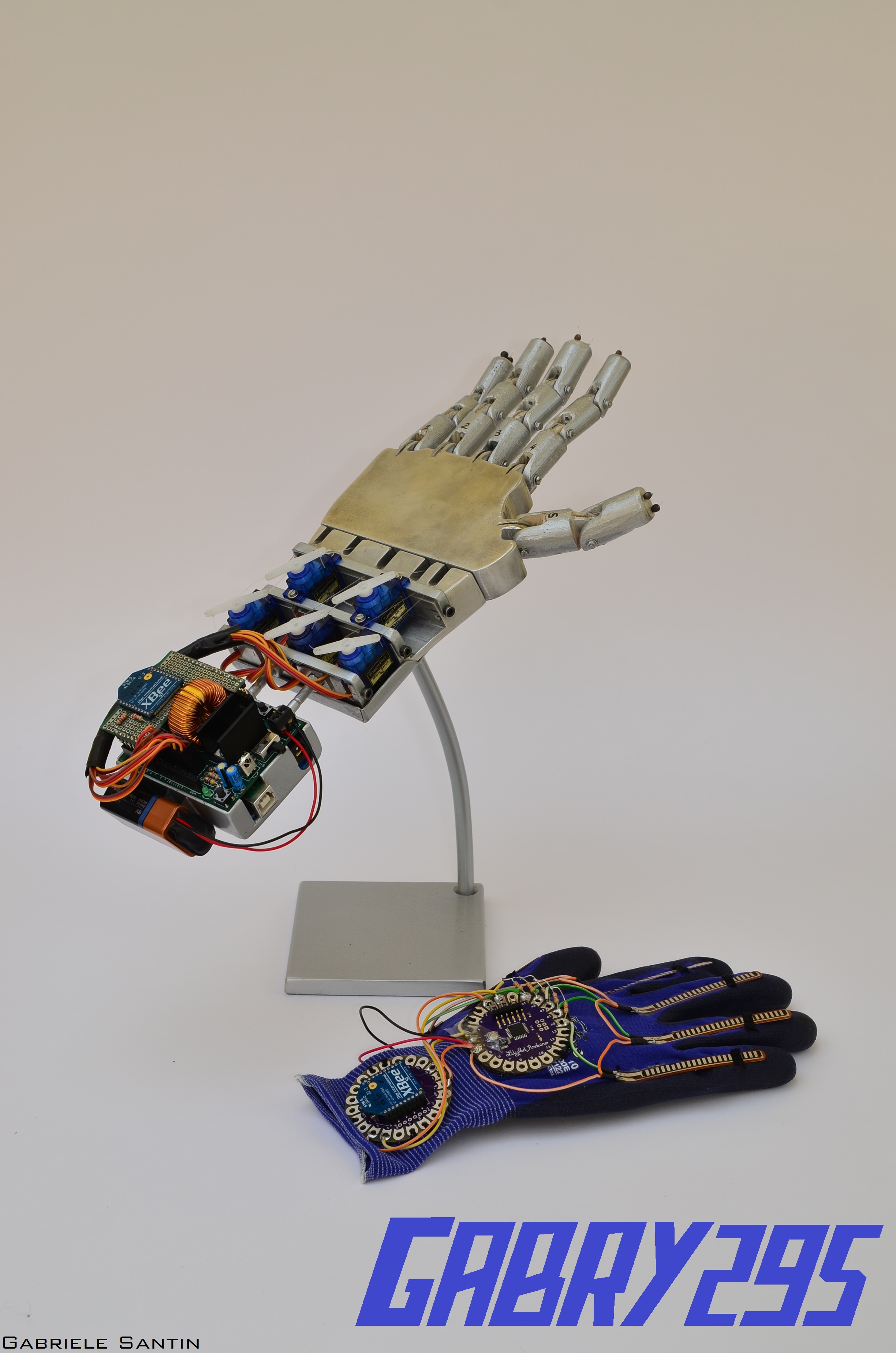 How to Make a Remote Controlled Robotic Hand With Arduino